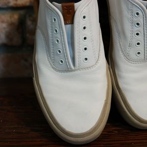Frye Sneakers - comes with laces